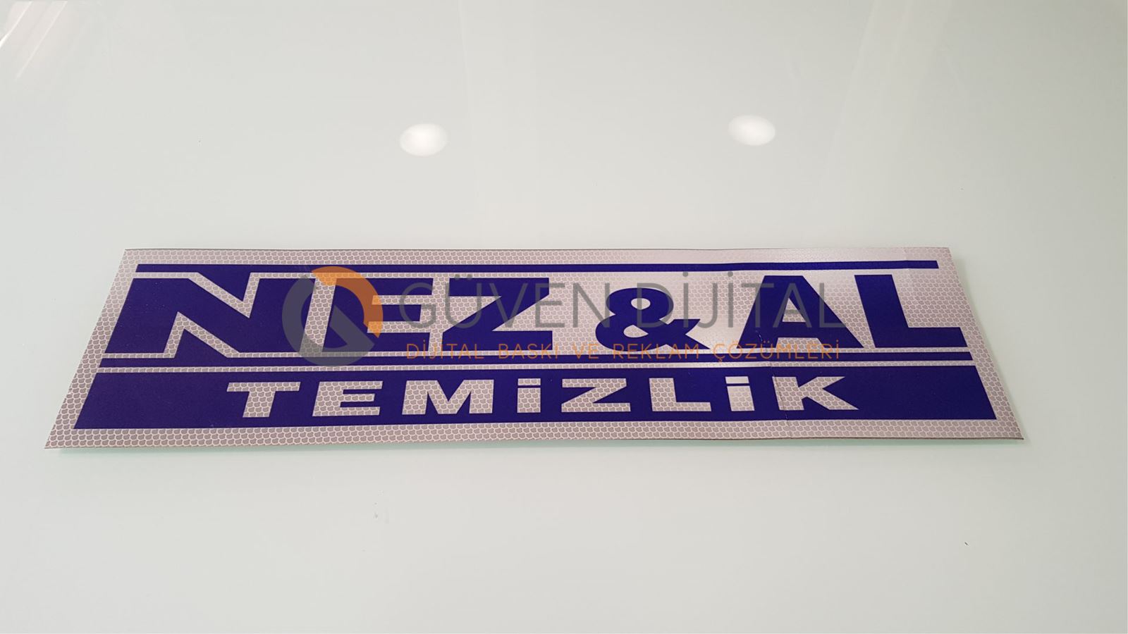 Read more about the article Petekli Reflektif Folyo (Fosfor)